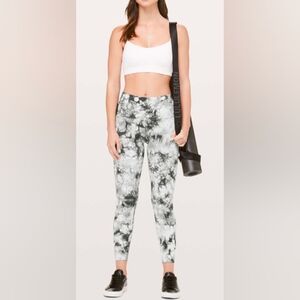 Balance Collection Black and White Patterned Leggings Medium 0